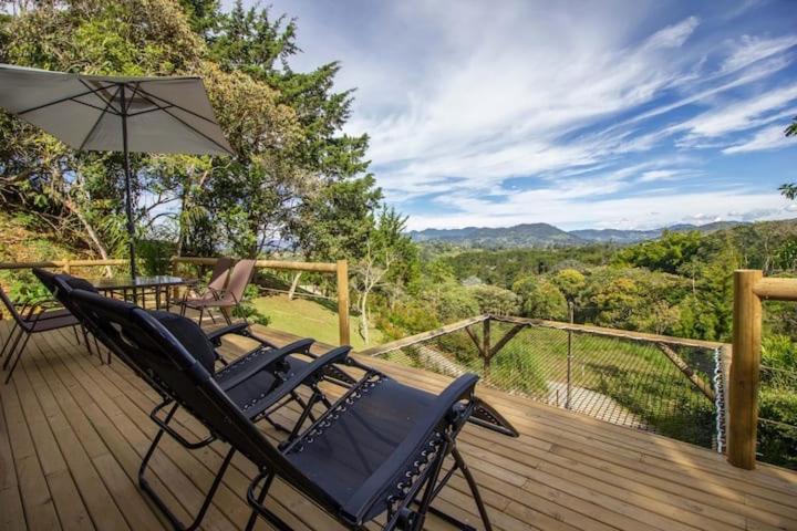 Bleu Hills Glamping Llanogrande Hotel Rionegro Exterior photo